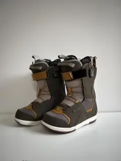 スノーボードブーツ 23
