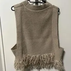 ベージュ フリンジ ニットベストBou jeloud