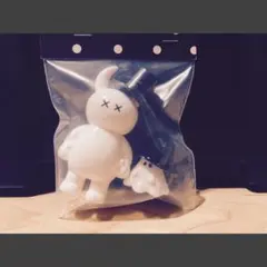 UAMOU ウアモウ ソフビ AREA 61 “NEO VISITOR” - メルカリ
