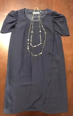 レディース  ワンピース   試着のみ フォーマルワンピース  S〜M 美品