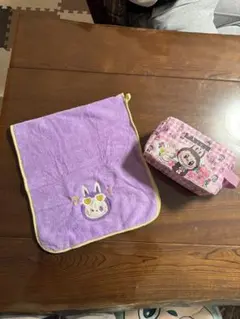 ラブブ刺繍タオル（紫） ラブブポーチ(ピンク)
