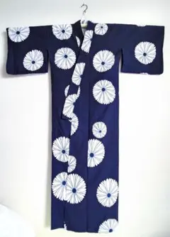 女浴衣花柄紺色花模様紺地浴衣着物女性菊柄白抜きホワイトネイビードット柄染めゆかた