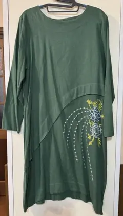 アジアン 緑色 刺繍入りワンピース 長袖
