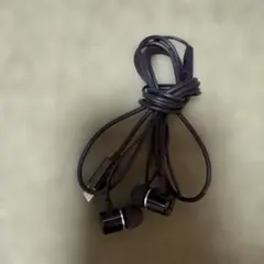 有線イヤホン