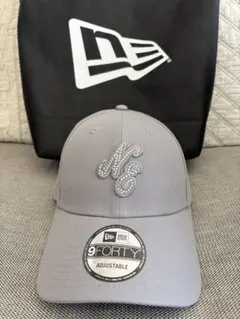 【新品】9FORTY ラインストーン クラシックロゴ グレー