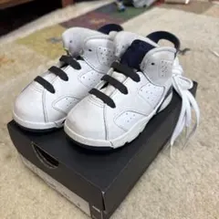 Jordan 6 Retro (TD) 6C ホワイト/ミッドナイトネイビー
