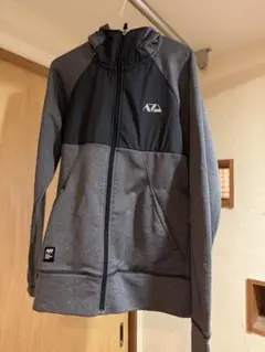 asicsフルジップパーカー　L
