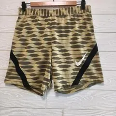 【美品】ナイキ Nike ショートパンツ ブラック＆カーキー レディース