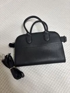 ブラックショルダーバッグ ハンドル付き