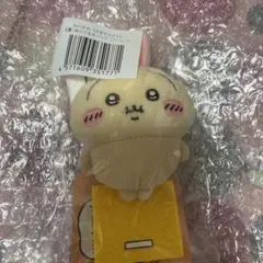 ちいかわ　うさぎだらけくじ　E賞　ぬいぐるみバッジ