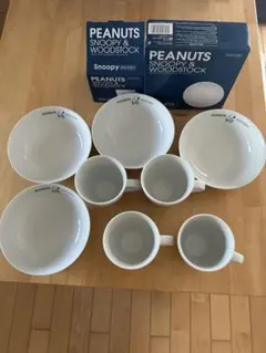 PEANUTS Snoopy & Woodstock ボウル とカップ各4個