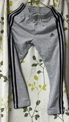 アディダス adidas ジュニア パンツ グレー　130 新品　未使用品