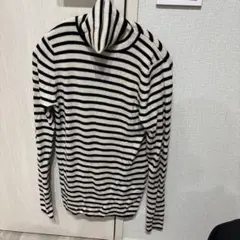 UNIQLO XL タートルネックセーター アイボリー/ブラックストライプ