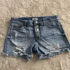 TOMMY HILFIGER デニムショートパンツ