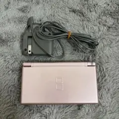 ニンテンドーDS Liteメタリックロゼ 充電器付き