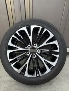 ヤリスクロス　タイヤ・ホイール　215/50R18 タイヤ2025年製造のサムネイル