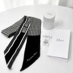 Dior ミッツァ30モンテーニュ シルクスカーフ - メルカリ