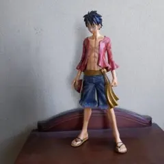 ワンピース フィギュア ルフィのサムネイル
