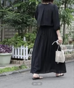 黒いロングワンピース Vネック 長袖　カシュクール