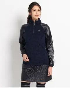 adabat 異素材ドッキング ロゴプルオーバー 蓄熱保温裏地