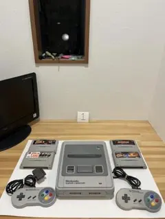 Nintendo スーパーファミコン 本体 、コントローラ、ソフト4本、整備済み