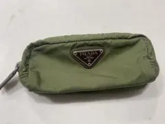 PRADA オリーブグリーン ポーチ