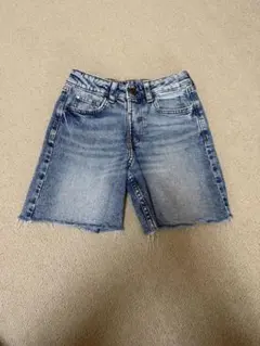 【H&Mキッズデニム 】デニムブルー カットオフショートパンツ EUR 104