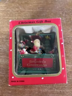 サンリオ　musical ornament クリスマス　置き物　サンタクロース