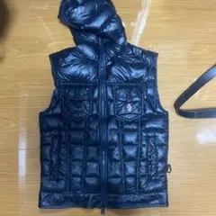 モンクレール　ダウンベスト　ブラック　L