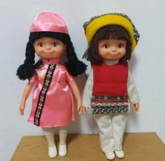 人形服キット＆人形用テーブル　ホビーラホビーレ　ニーナ＆ミミ　テーブル＆オーバー 人形服キット＆人形用テーブル ホビーラホビーレ ニーナ＆ミミ