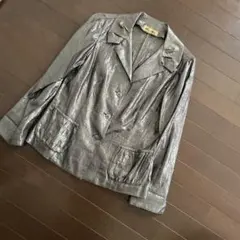 本日限定ハナイユキコ　YUKIKO HANAI 綺麗なブラウス　ジャケット　光沢のサムネイル