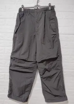 GUメンズ　グレーパラシュートワイドパンツ 　サイズM