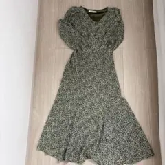 archives アルシーヴ 花柄ワンピース