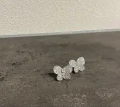 蝶々　ピアス　キラキラ