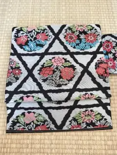 名古屋帯 花柄 幾何学模様