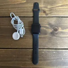 Apple Watch SE 第1世代 - 40mmスペースグレイ