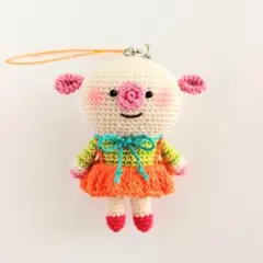 【手作り】あみぐるみ ブタちゃん ストラップ