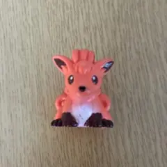 ロコン ミニフィギュア　ポケモン