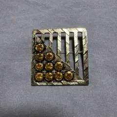 ヴィンテージ 幾何学的デザインのイエローストーンブローチ