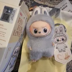 ** ラブブ LABUBU PIN FOR LOVE イニシャル C