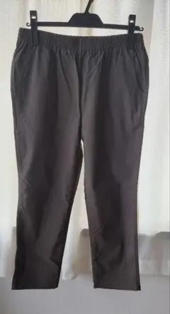 プルオンタイプ　カーキ色のパンツ　裏起毛　LLサイズ