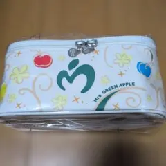 Mrs.GREEN APPLE　バニティポーチ