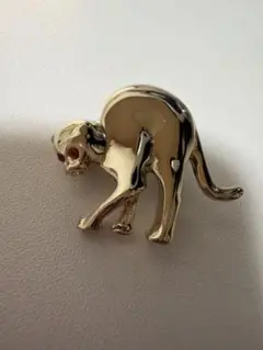 ヴィンテージ風 猫 ブローチ ゴールド レトロ キャット アクセサリー