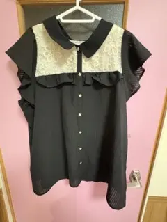 花柄刺繍襟付き半袖ブラウス ブラック　3Lサイズのサムネイル