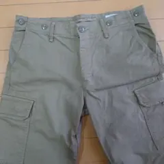 マ*ー様 カーゴパンツ カーキ色のサムネイル