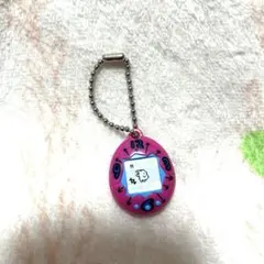 たまごっち　ミニチュアチャームコレクション　くちぱっち　ピンク　ガチャ