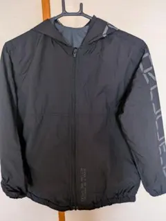 BREEZE黒いフード付きパーカー 140