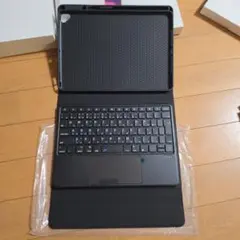 9.7インチ iPad用 キーボードケース タッチパッド搭載　 タッチパッド付き