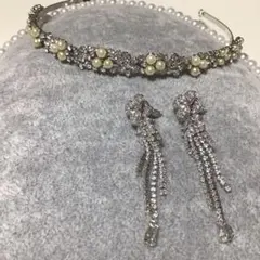 パール装飾つきティアラとロングピアスセット