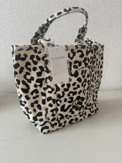 新品タグ付き　ローリーズファームレオパード柄キャンバストートバッグ